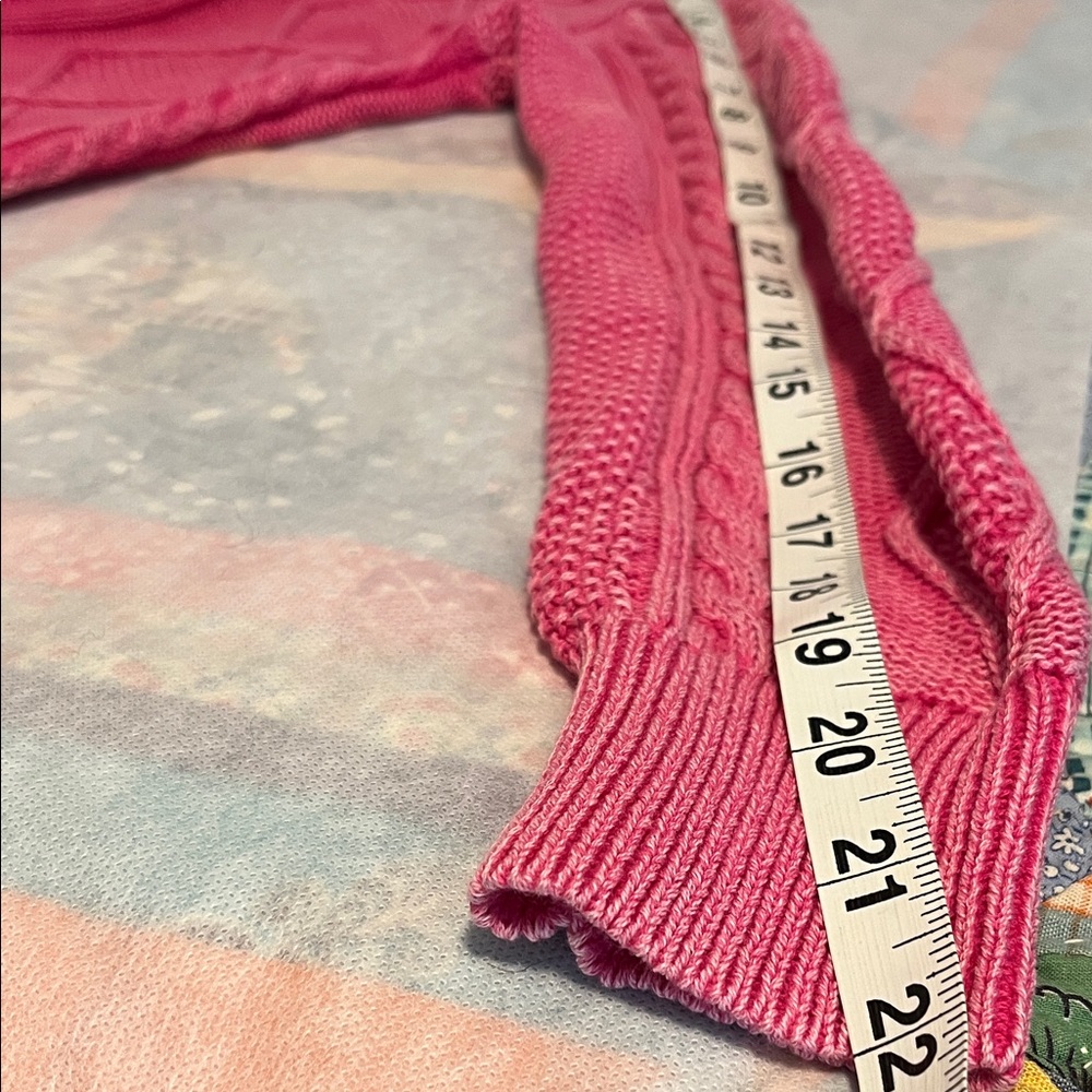 Distressed shrunken Pink V-Neck Cable Knit Sweater size medium 100%cotton - Picture 6 of 10